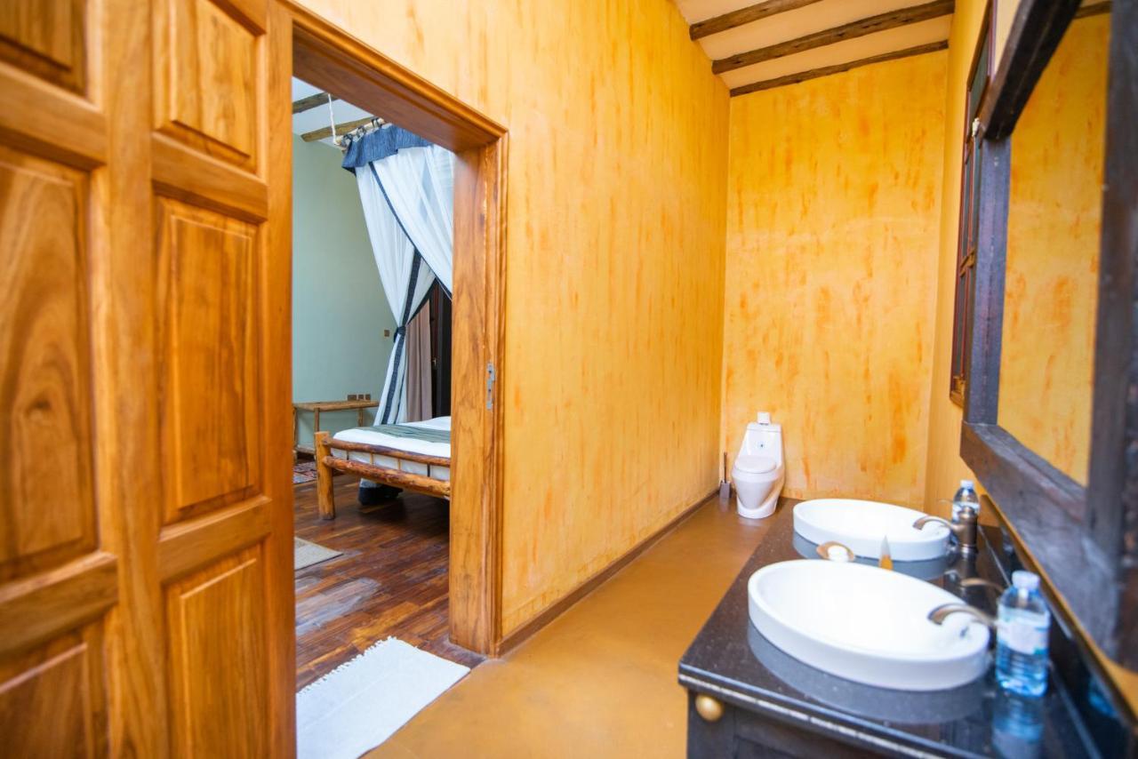 Buffalo Safari Lodge Katunguru Extérieur photo